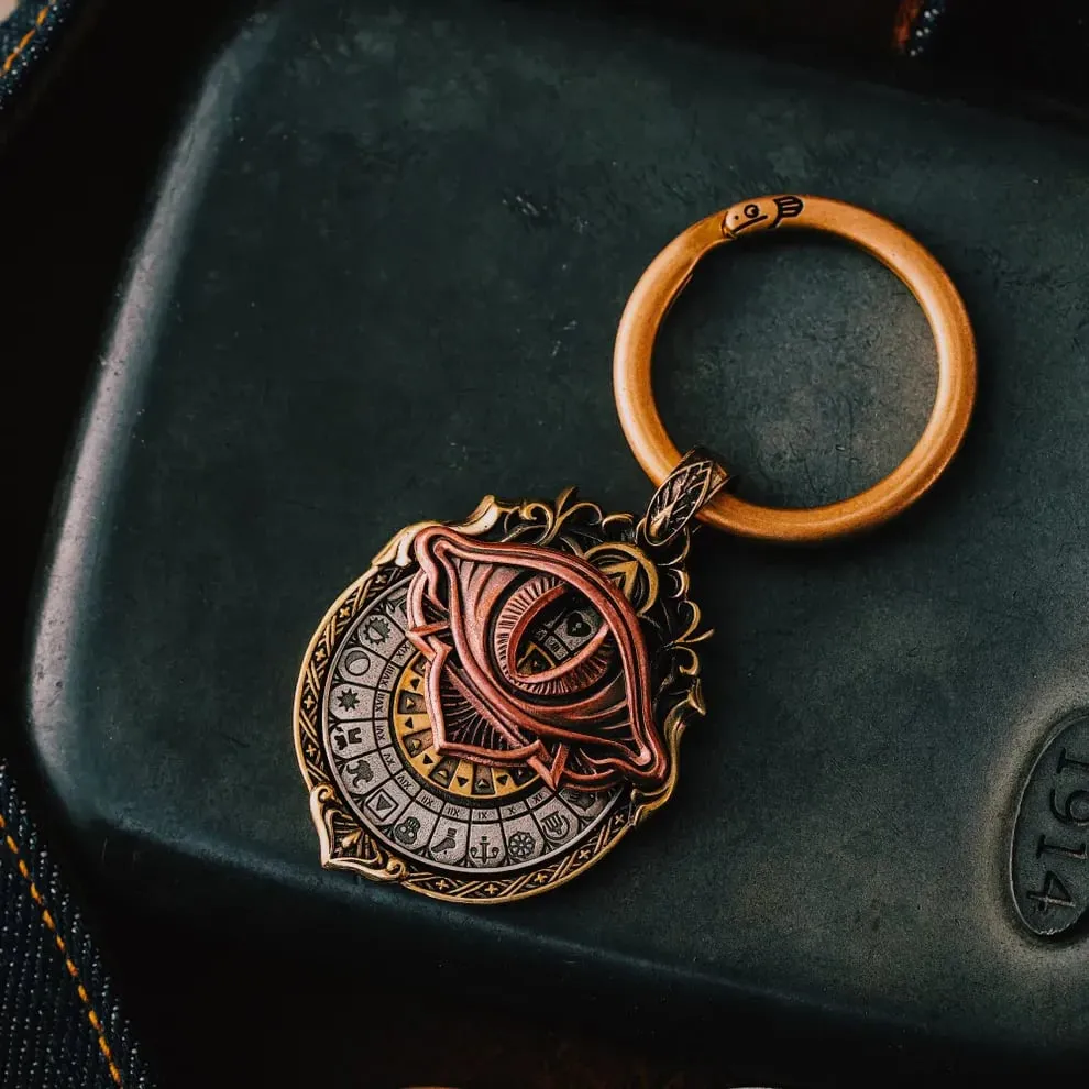 Handcrafted Tarot Vision Pendant