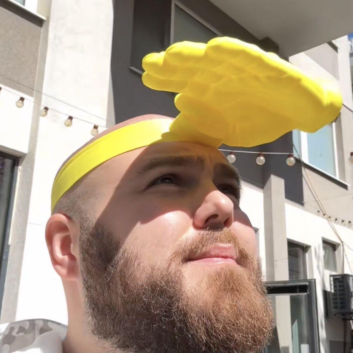 Creative palm-sized sun hat