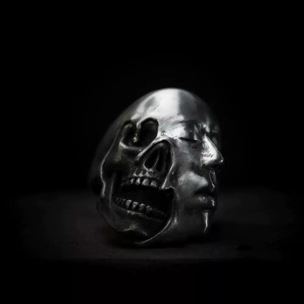 "Painted Skin" skull ring