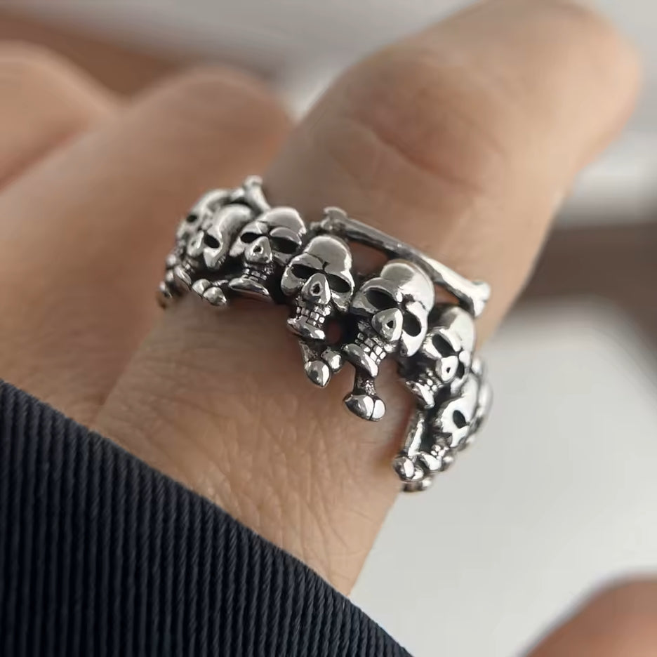 skull ring