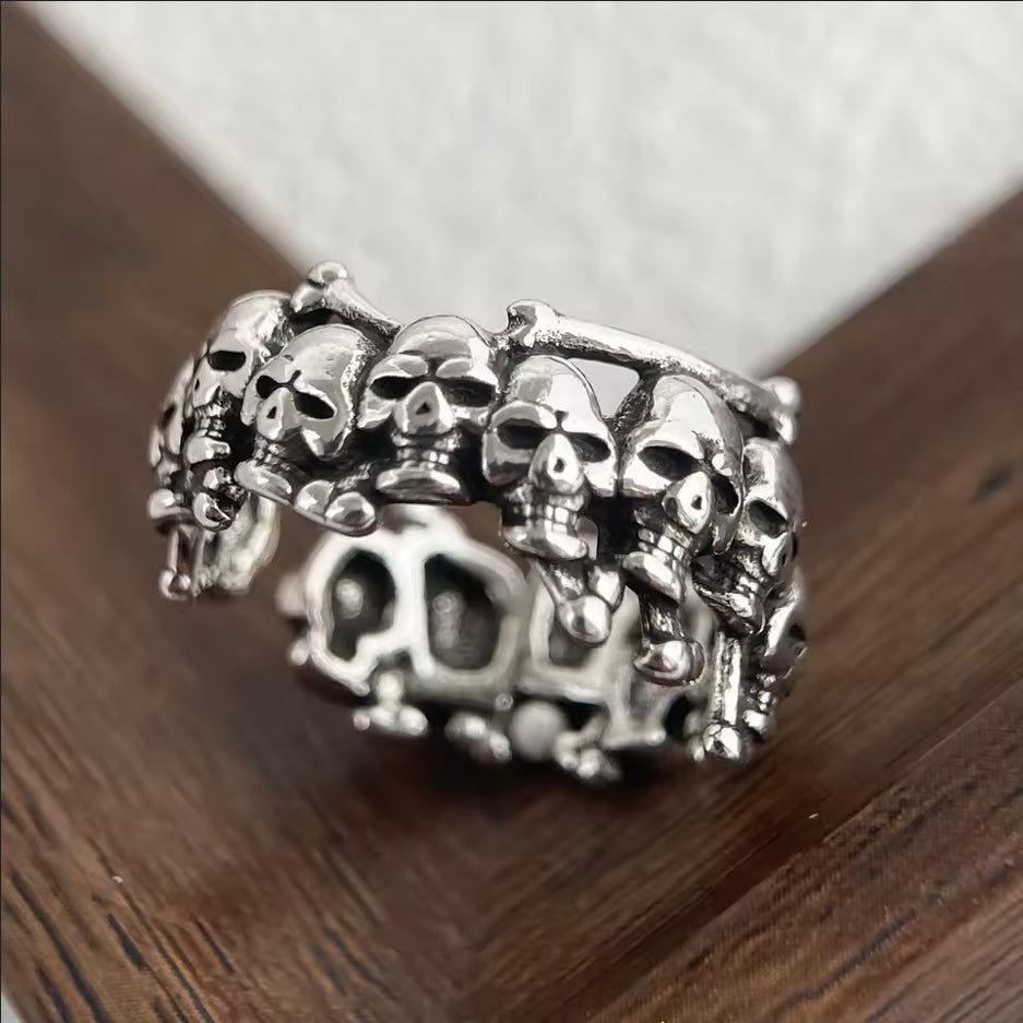 skull ring