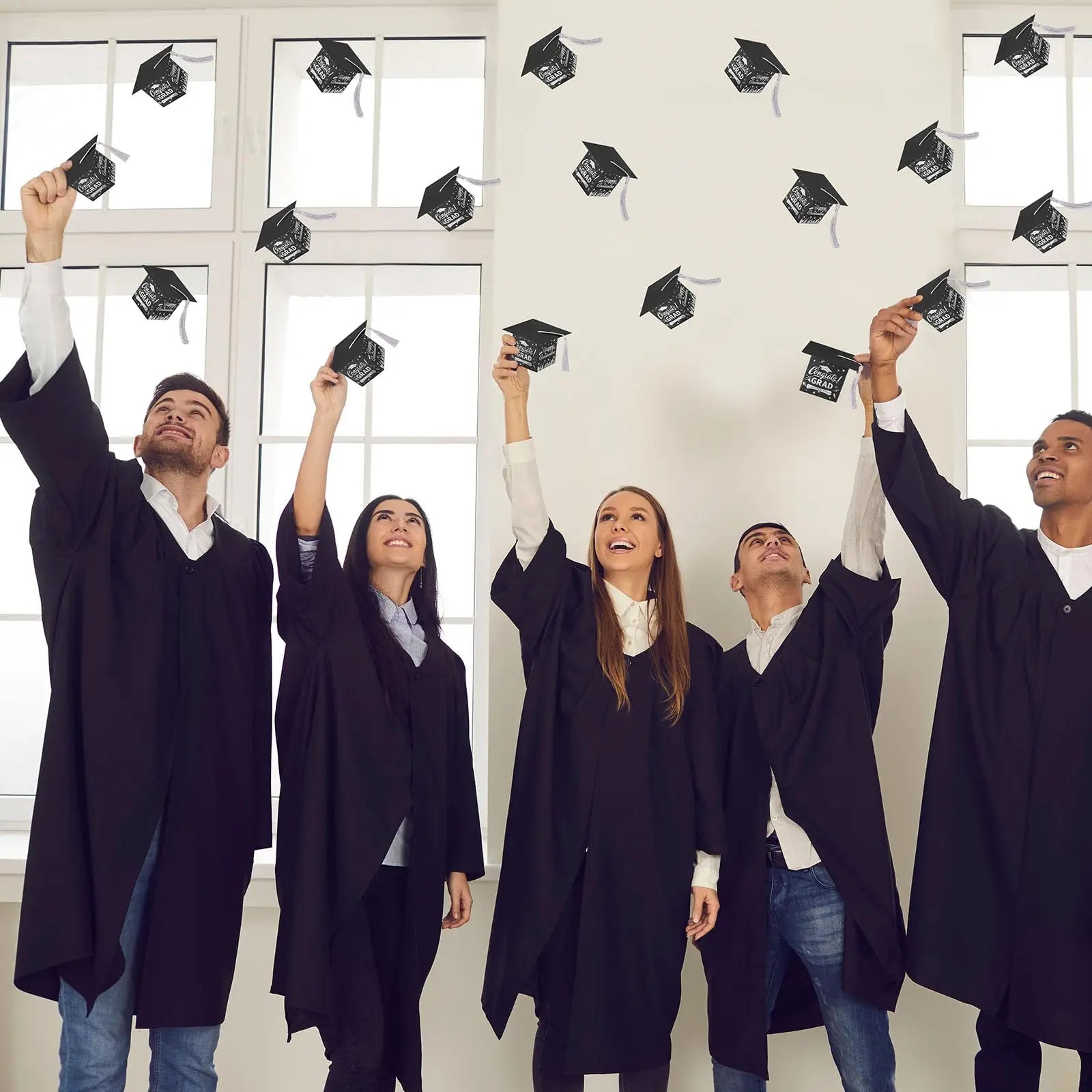 30 Tasseled Graduation Cap Candy Boxes