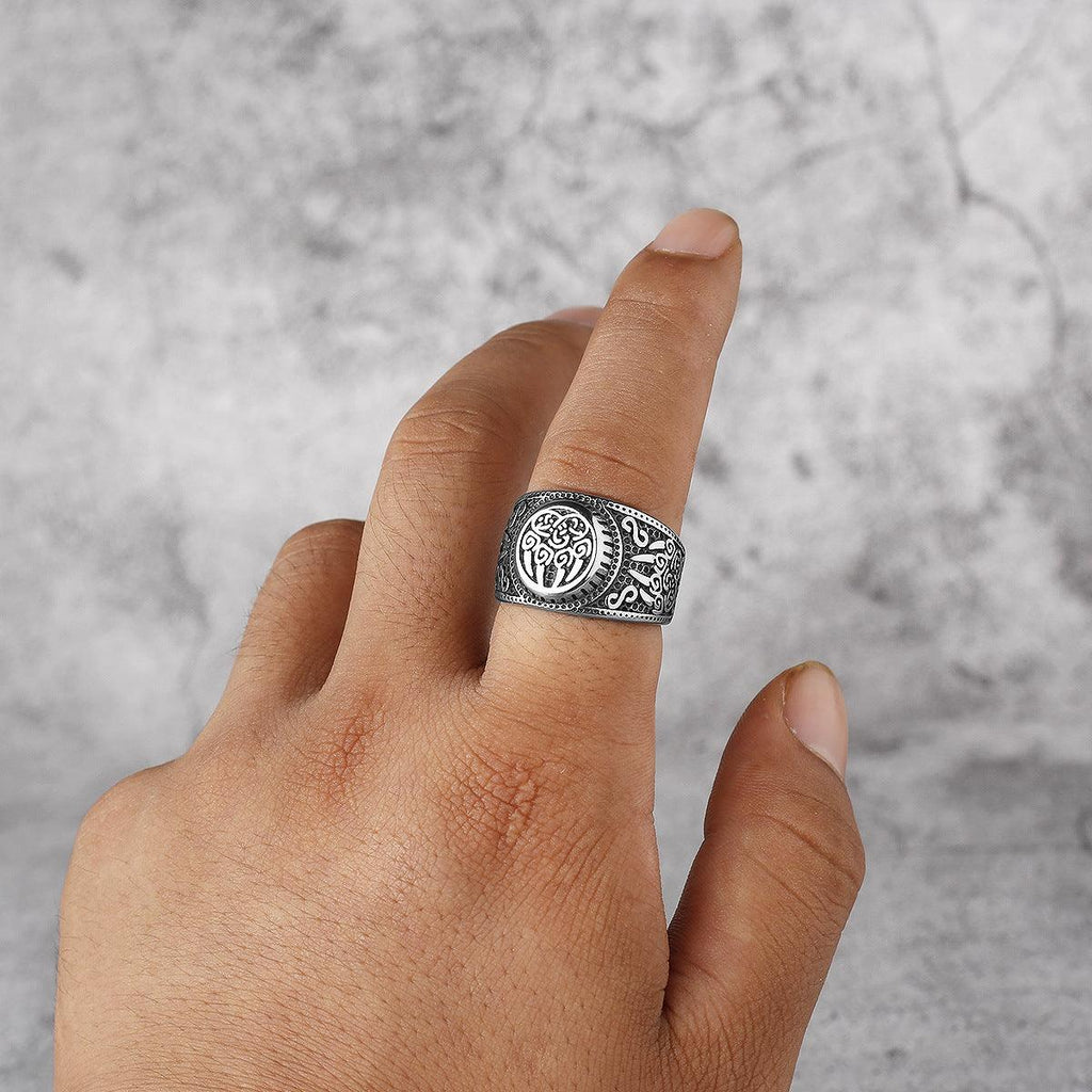 Bear Paw Viking Ring