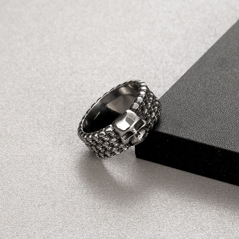 Gothic skull ring