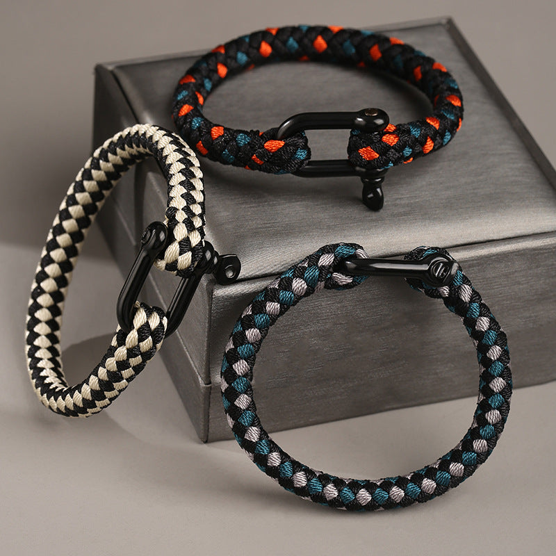 Hand-woven paracord men's bracelet