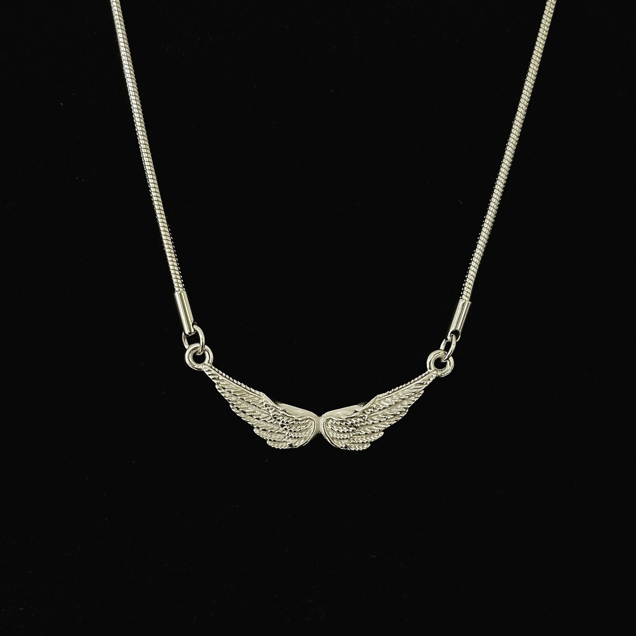 Angel wings wings necklace
