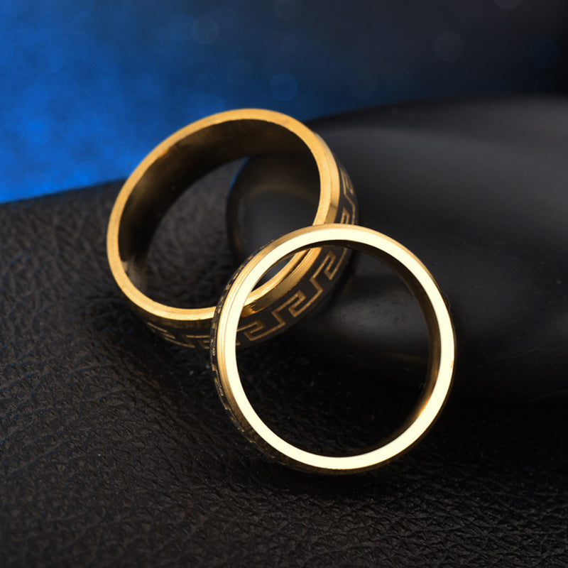 Textured design ring
