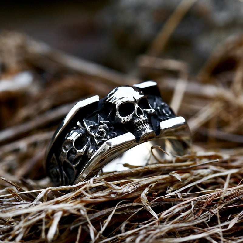 "Death Star" Skull Rose Square Ring