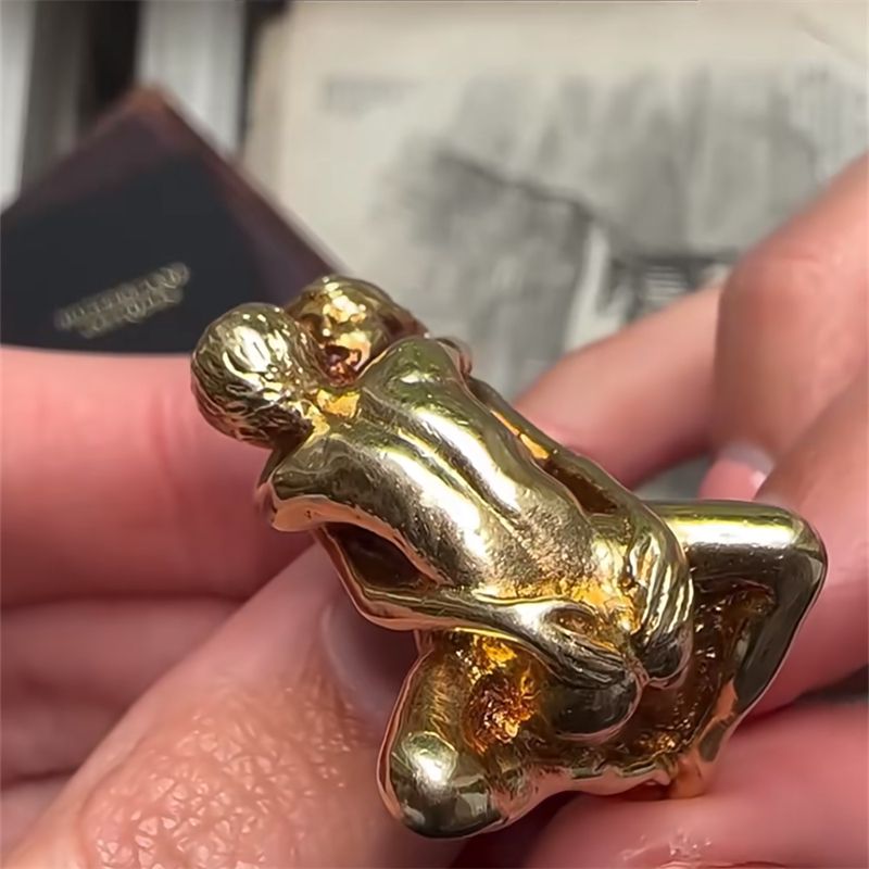 "Couple in Action" Ring