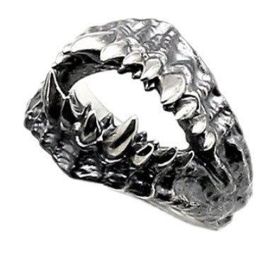 Retro pointed-tooth ring