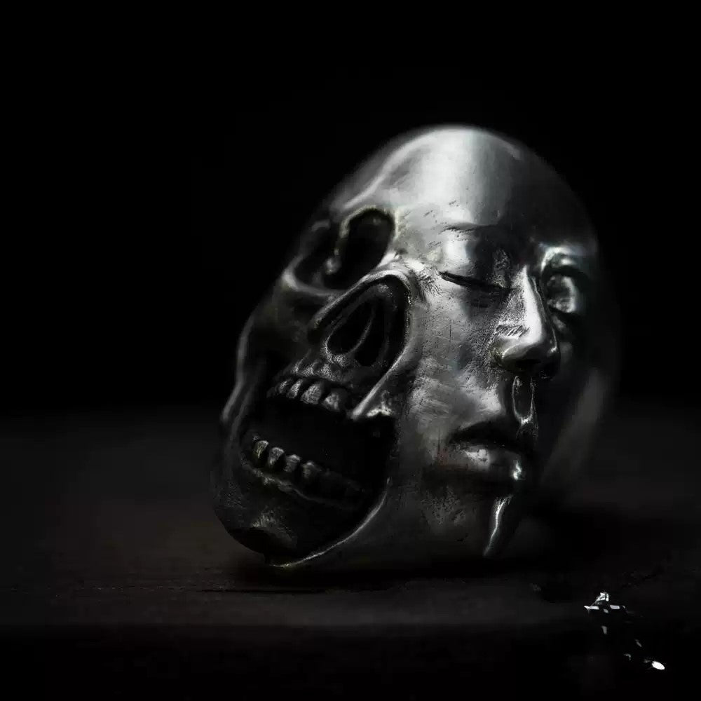 "Painted Skin" skull ring