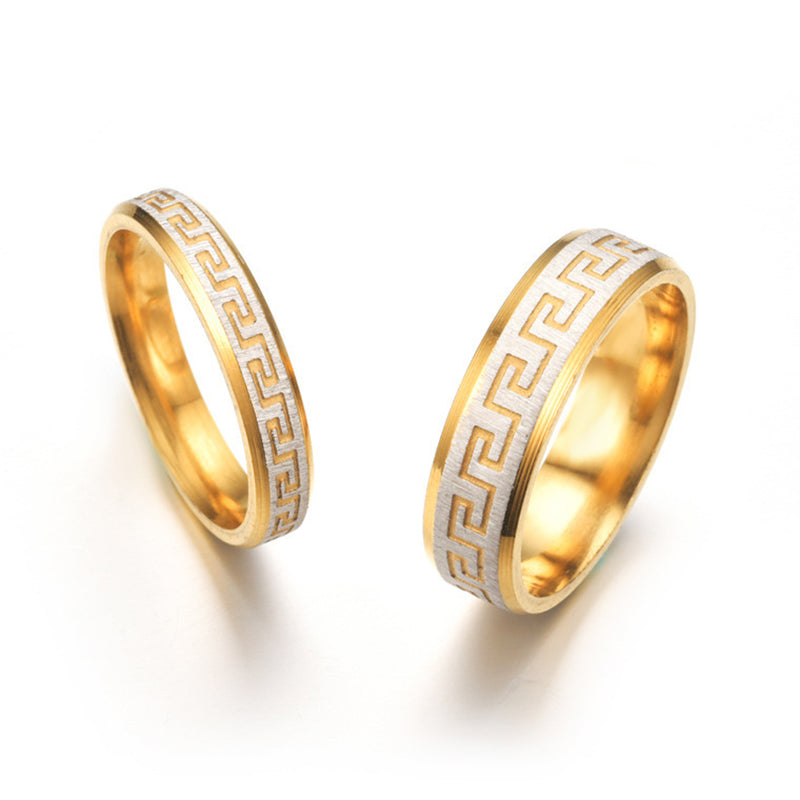 Textured design ring