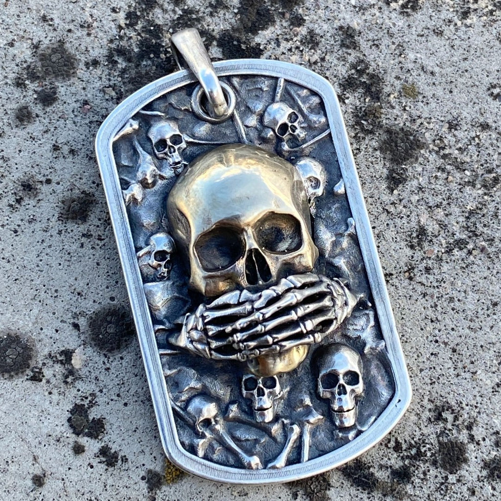 Skull tag necklace