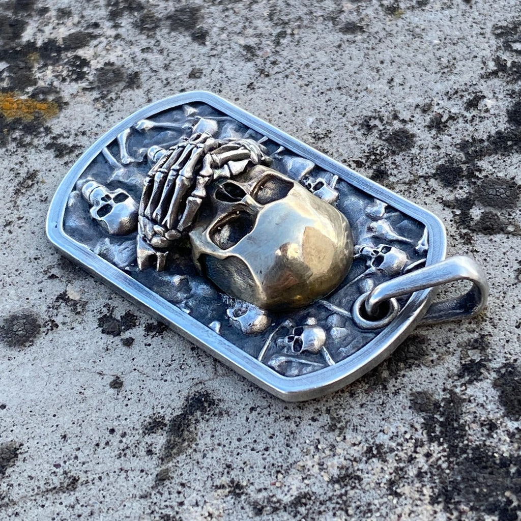 Skull tag necklace