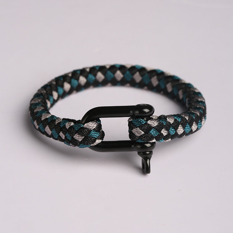 Hand-woven paracord men's bracelet