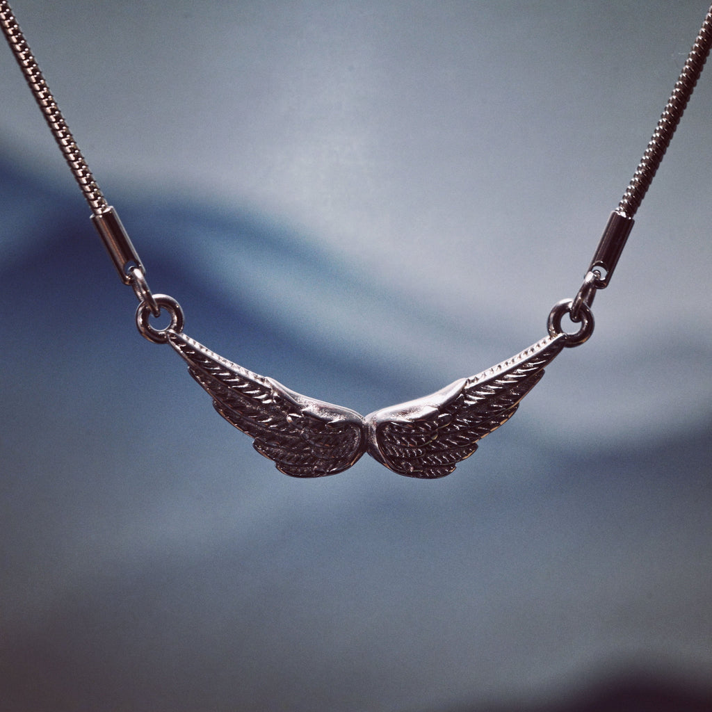 Angel wings wings necklace