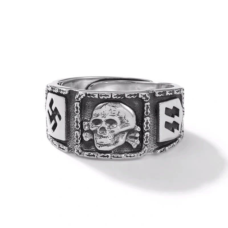 Symbol skull ring