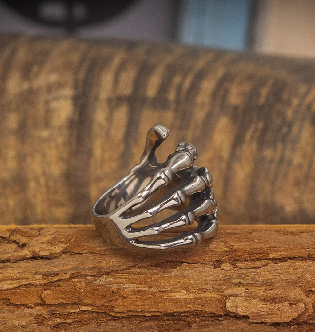 Gothic Skull Finger Ring