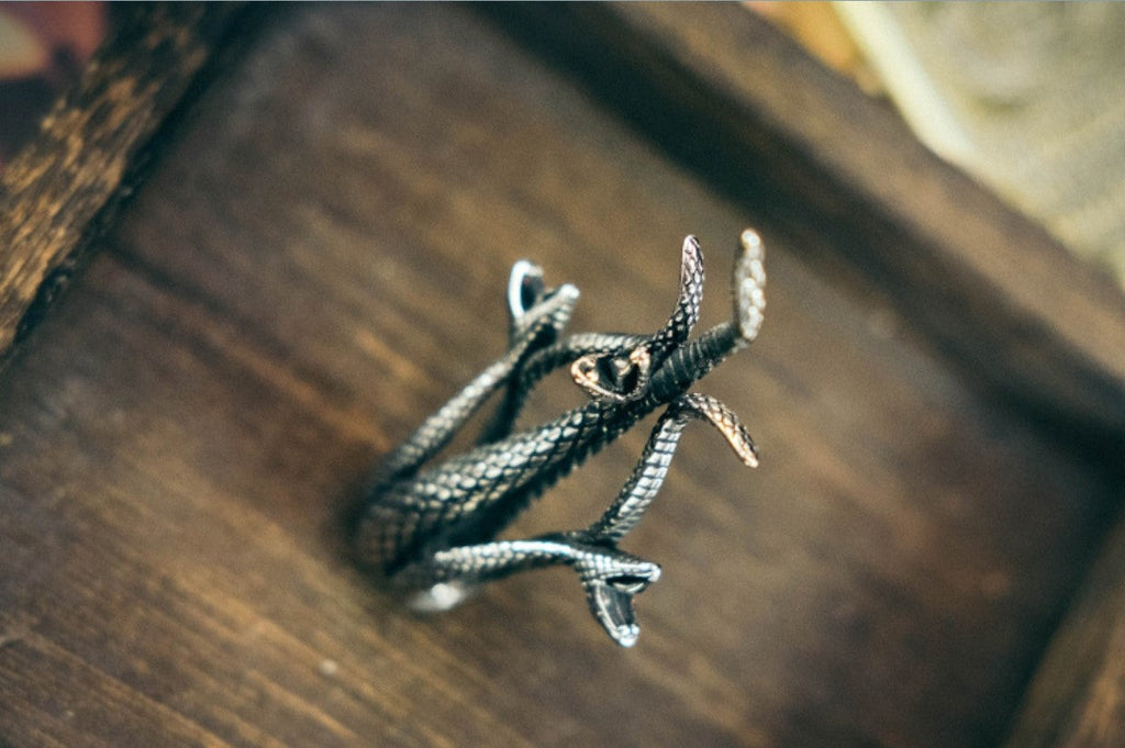 Three-Headed Snake Mamba Long Necklace