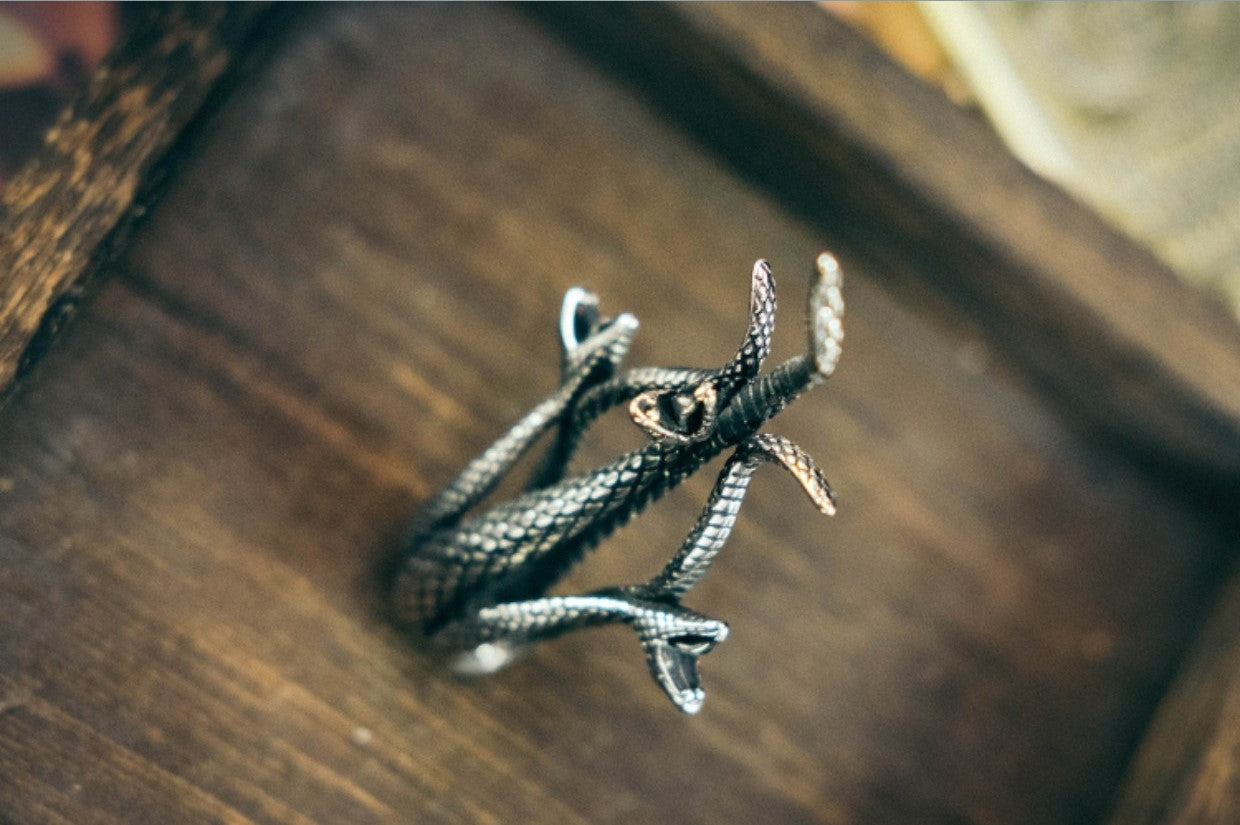 Three-Headed Snake Mamba Long Necklace